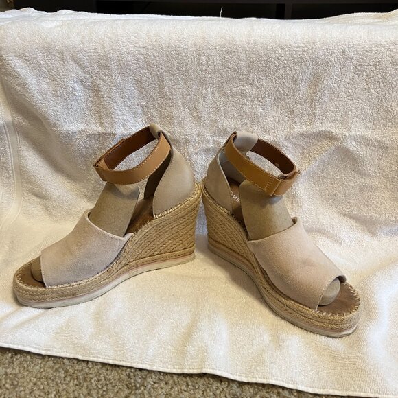 Toms Sandals - Picture 2 of 5